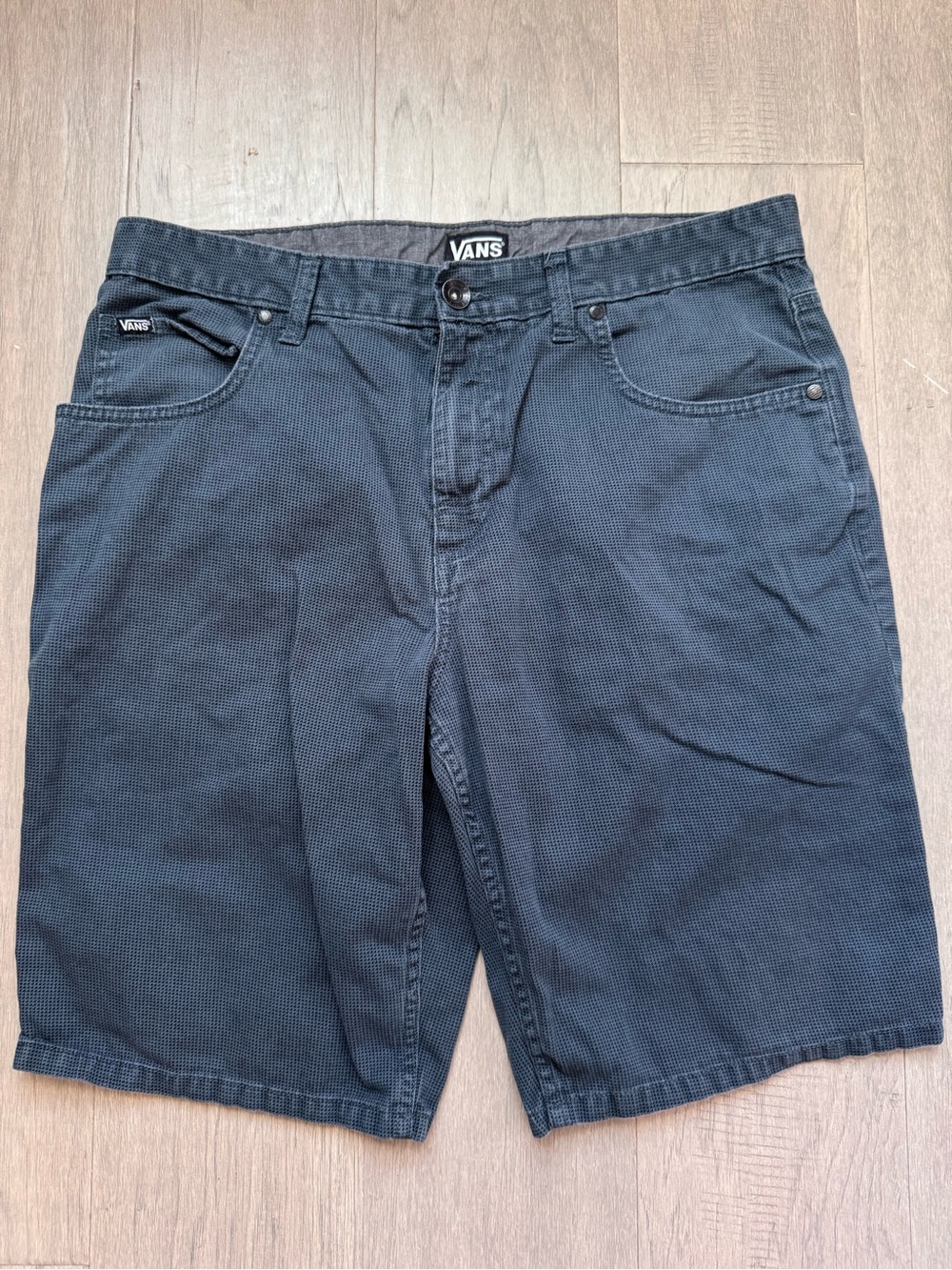 Vans Men's Charcoal Textured Flat-Front Shorts